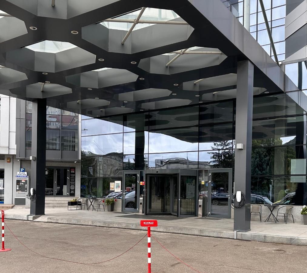Petrodava One Piatra Neamţ Zewnętrze zdjęcie